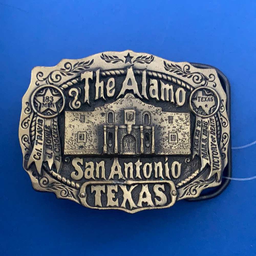 Vintage “Texas The Alamo” belt buckle